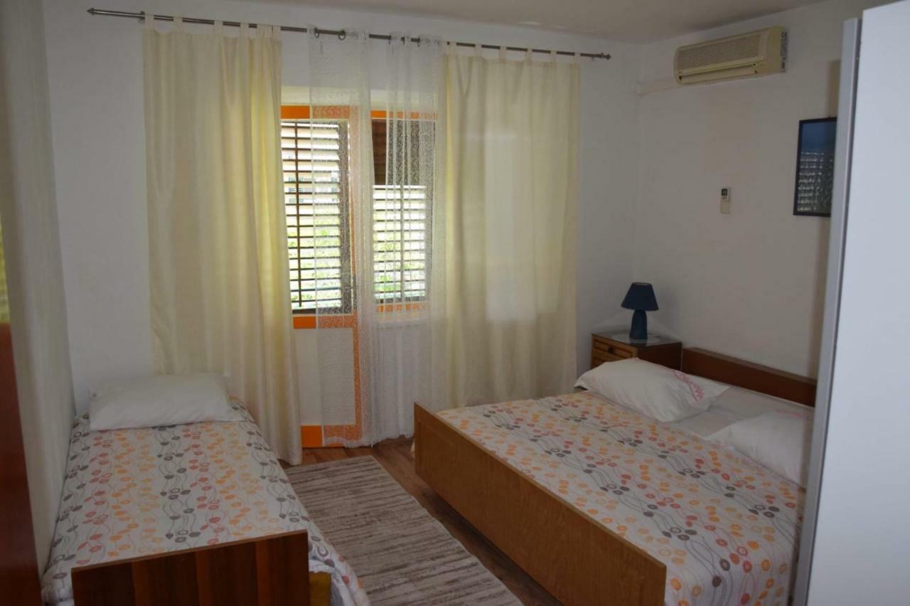 Apartman Linda Baška Voda المظهر الخارجي الصورة